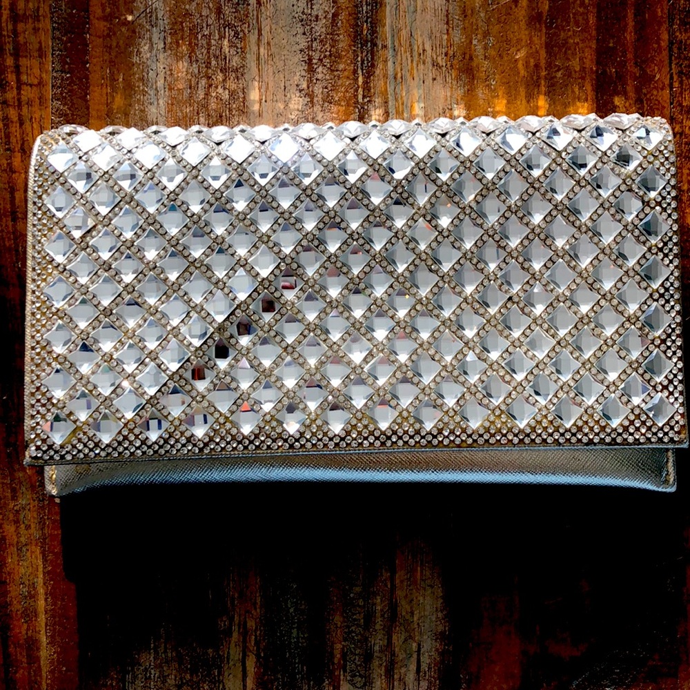 Handheld wallet